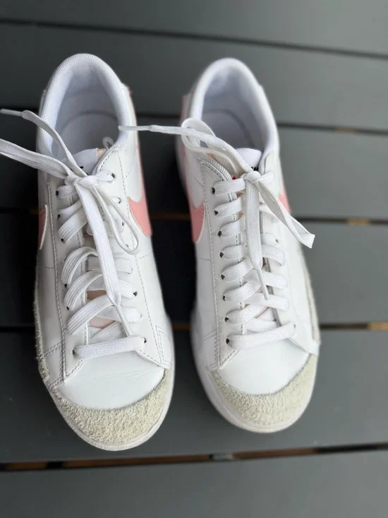 Nike Blazer Platform Sneaker - Women's - Picture 3 of 5